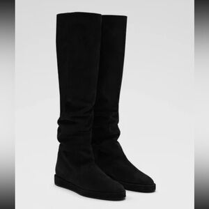 NEW CO Los Angeles Women’s Soft Slouch Boots in Black